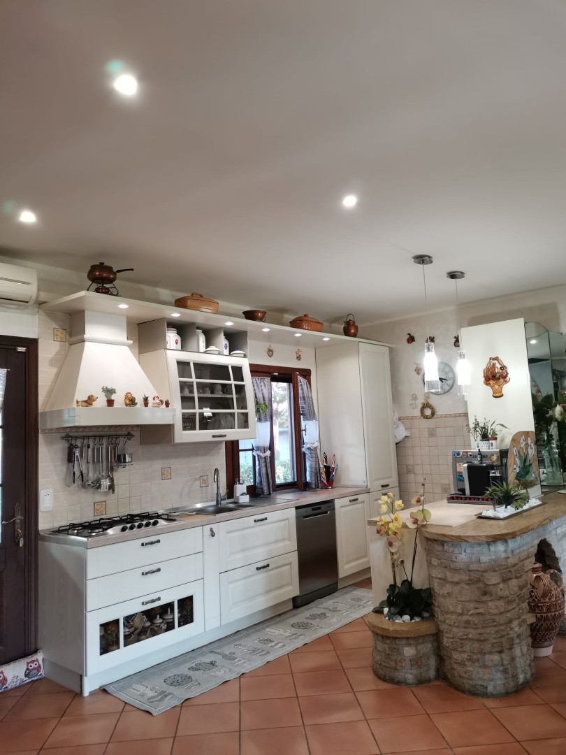 9562-torre-del-lago-mare-viareggio-vendita-villa